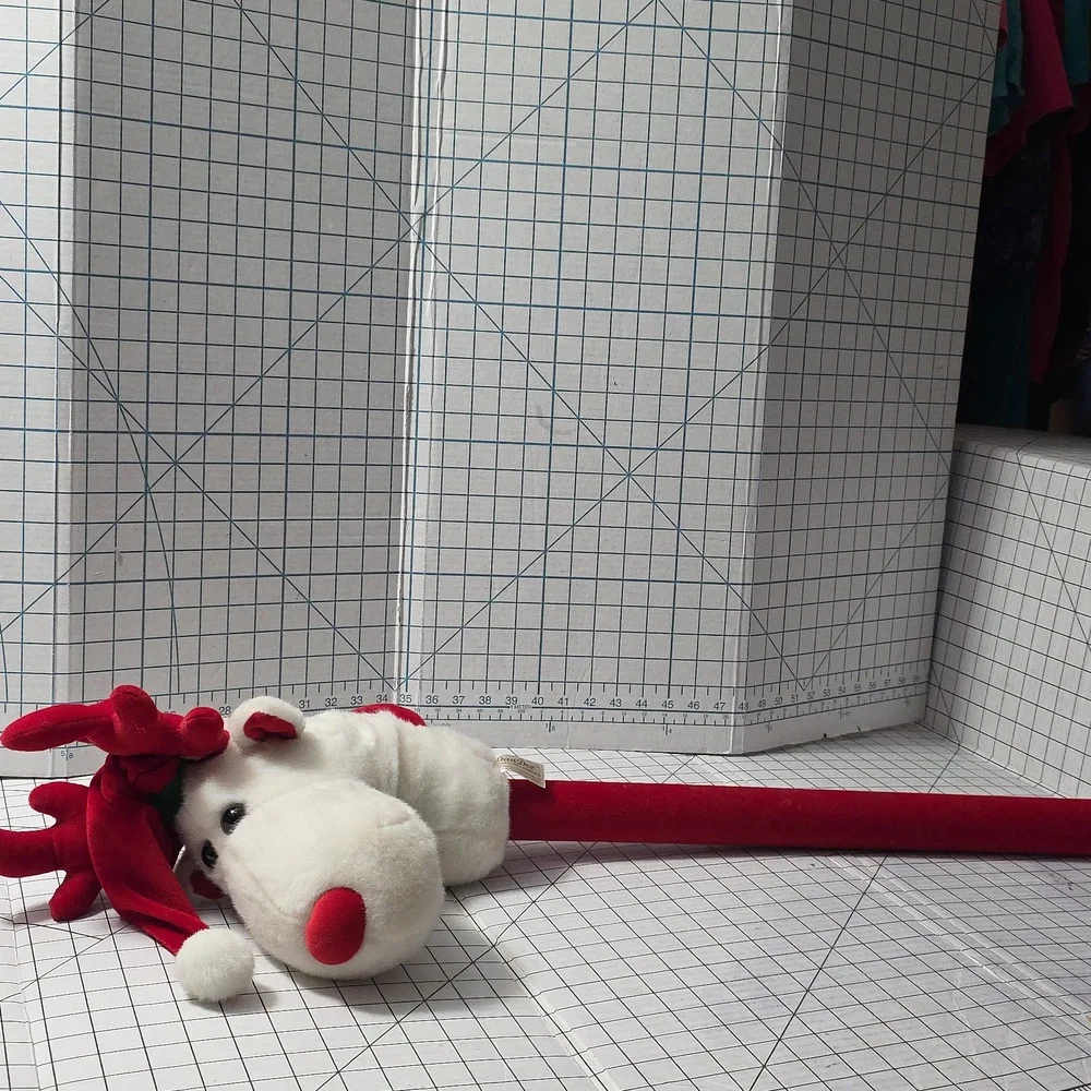 Dan Dee Collector's Choice Musical Plush‎ Reindeer/Moose Hobby Horse, White/Red